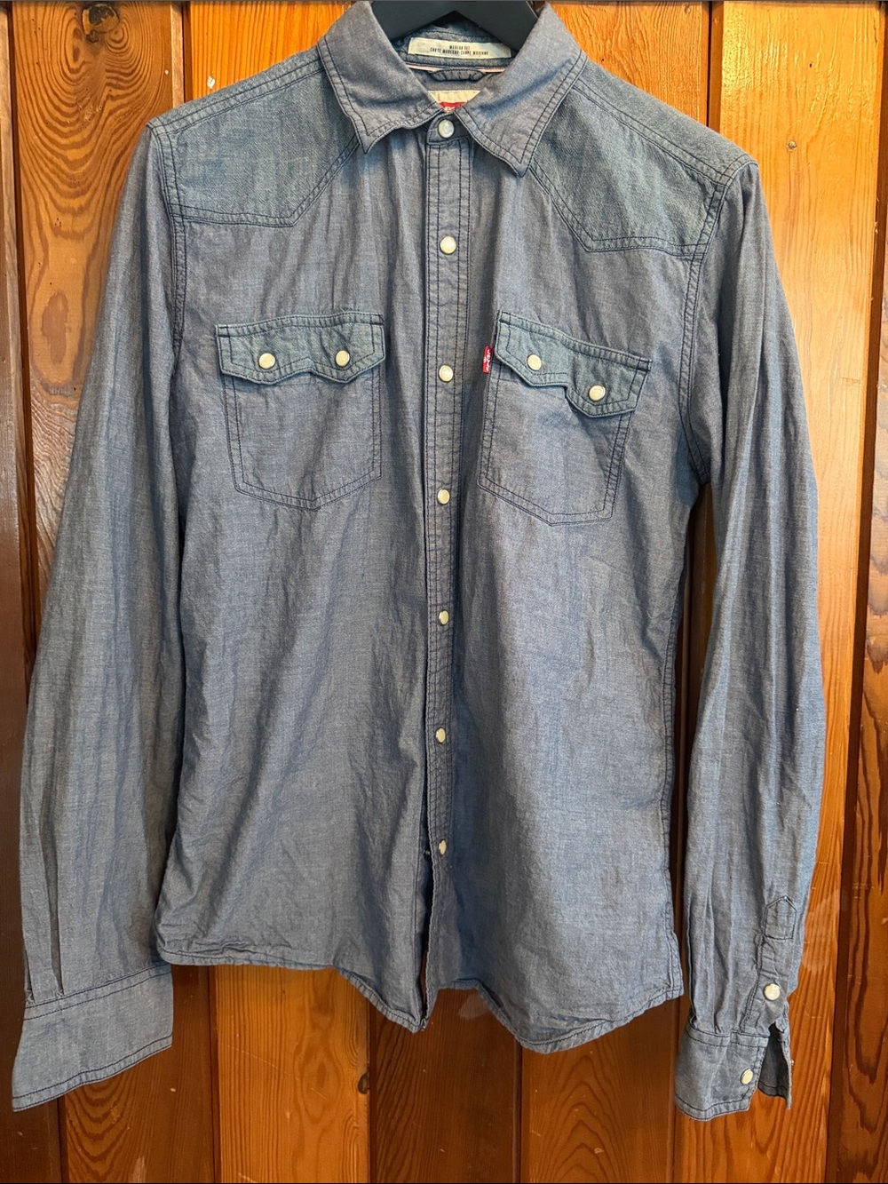 Levi's Men's Western Chambray Sawtooth Button-Down Cowboy Shirt Medium
